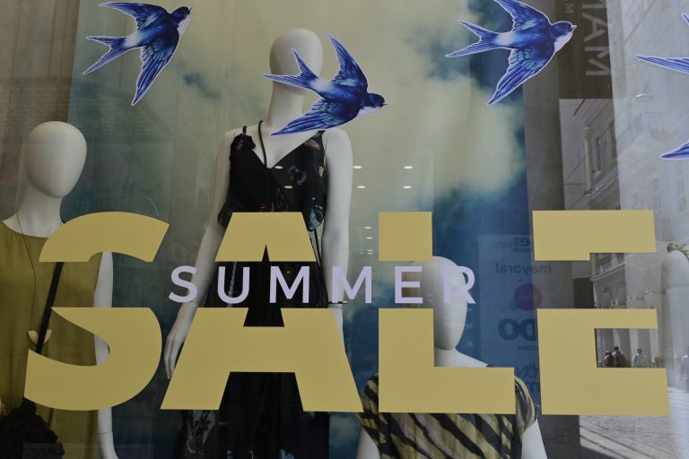 Eμπορικός Σύλλογος Αθηνών: Οι θερινές εκπτώσεις έχουν χάσει τον ρόλο τους – Ανάγκη άμεσης αλλαγής του θεσμικού πλαισίου