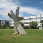 Οι δύσκολες «μάχες» της Intracom