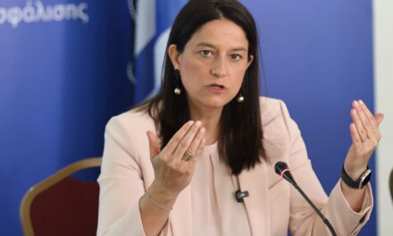 Κεραμέως για συντάξεις χηρείας: «Η ανακοίνωση  του κ. Τσίπρα αποτελεί μνημείο πολιτικού θράσους»