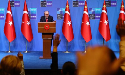 Ο Ερντογάν πυρπολεί τα «ήρεμα νερά» ανακηρύσσοντας δύο εθνικά θαλάσσια πάρκα