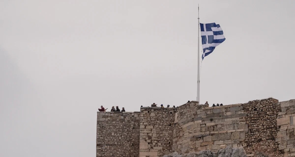 Φόροι και επιδόματα οι μαγικές λέξεις