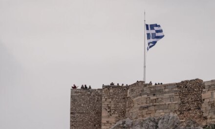 Φόροι και επιδόματα οι μαγικές λέξεις