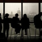 Παγκόσμια αύξηση της ανεργίας των νέων – Στο επίκεντρο οι επιπτώσεις της Τεχνητής Νοημοσύνης