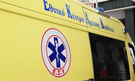 Θεσσαλονίκη: Σύγκρουση αυτοκινήτων στο Άδενδρο – Ενας σοβαρά τραυματίας