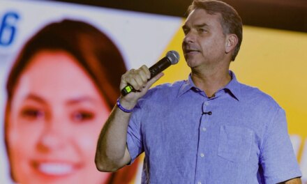 Μια ανάσα από τον Λούλα ο ο Φλάβιο Μπολσονάρου σε νέα δημοσκόπηση