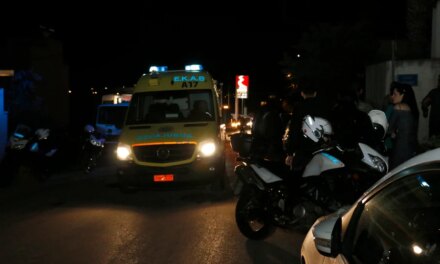 Καταδίωξη μετά από απόπειρα κλοπής – Ανατροπή ΙΧ με τρεις τραυματίες