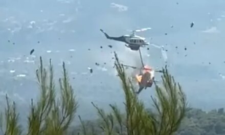 Πρώτο θέμα στα διεθνή ΜΜΕ η αεροπορική τραγωδία στην Ψάθα – BBC, Reuters και διεθνή δίκτυα μεταδίδουν τη σύγκρουση των δύο ελικοπτέρων