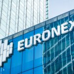 Η μετοχή σπάει ρεκόρ, αγνοώντας το μειωμένο μέρισμα