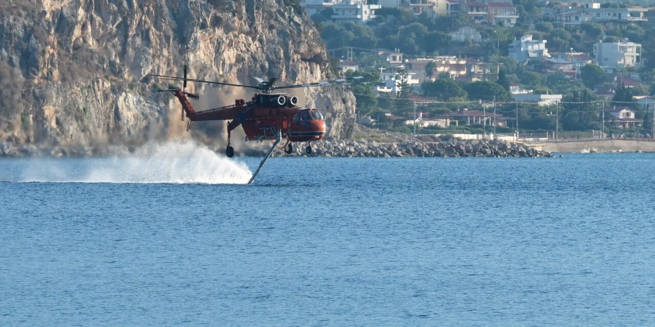 Βελτιωμένη η εικόνα – Επιμένει η Πυροσβεστική για τυχόν αναζωπυρώσεις και καπνογόνα σημεία
