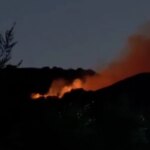 Σε εξέλιξη η πυρκαγιά σε αγροτοδασική έκταση στην περιοχή Νερατζιές