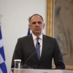 Εκείνοι που μας επιβουλεύονται να θυμούνται ότι η Ελλάδα είναι ταγμένη να μεγαλουργεί μέσα από την ιστορία της