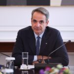 Στο Συντονιστικό Κέντρο της Πολιτικής Προστασίας ο Κυριάκος Μητσοτάκης