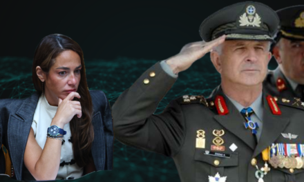 Ο στρατηγός Ζιαζιάς απαντά στις απόψεις της Δόμνας Μιχαηλίδου περί «τυπικής οικογένειας»