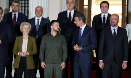 Ο Ζελένσκι φίλος του Μητσοτάκη ανάρτησε βίντεο από επίθεση ουκρανικού sea drone κατά ελληνόκτητου δεξαμενόπλοιου!