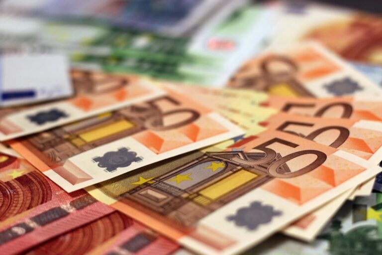 Οι πληρωμές από τον e-ΕΦΚΑ και τη ΔΥΠΑ από σήμερα έως και την Παρασκευή 7 Αυγούστου