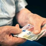 Συντάξεις Σεπτεμβρίου: Πότε καταβάλλονται τα χρήματα – Οι ημερομηνίες για όλα τα Ταμεία
