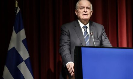 Συγχαρητήρια Τασούλα στον Τεντόγλου για το χρυσό μετάλλιο