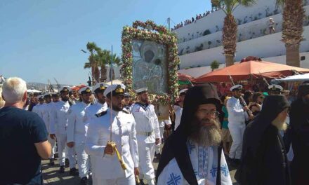 Φίλες, Φίλοι Αναγνώστες, Καλό 15Αύγουστο!..Γιώργος Πιπερόπουλος