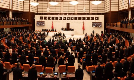 Το κοινοβούλιο ενέκρινε περιορισμένη αμνηστία για ορισμένους Κούρδους μαχητές