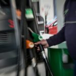 Καύσιμα: Νέα άνοδος από τα διυλιστήρια – Καλπάζει η τιμή του φυσκού αερίου ενώ υποχωρεί η τιμή του ηλεκτρικού ρεύματος