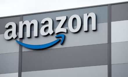 Η Amazon στρέφεται σε προσλήψεις «μπούμερανγκ» για να κερδίσει τη μάχη της τεχνητής νοημοσύνης