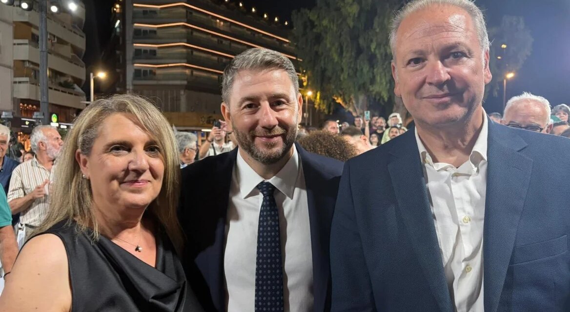 Στο ΠΑΣΟΚ οι πρώην βουλευτές του ΣΥΡΙΖΑ Τελιγιορίδου και Αβραμάκης: Συναντήθηκαν με τον Νίκο Ανδρουλάκη