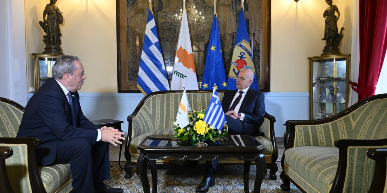 Με τον ΥΠΑΜ της Κύπρου συναντάται αύριο ο Νίκος Δένδιας