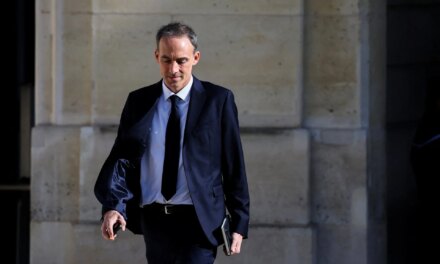Ο Ραφαέλ Γκλυκσμάν θέλει να αυξηθεί το κουπόνι ενέργειας από τα 150 στα 500 ευρώ «για όσους το λαμβάνουν ήδη»