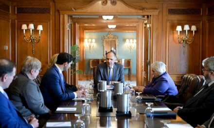 Γ. Γεραπετρίτης στο Τορόντο: Βιώνουμε τεκτονικές γεωπολιτικές αλλαγές