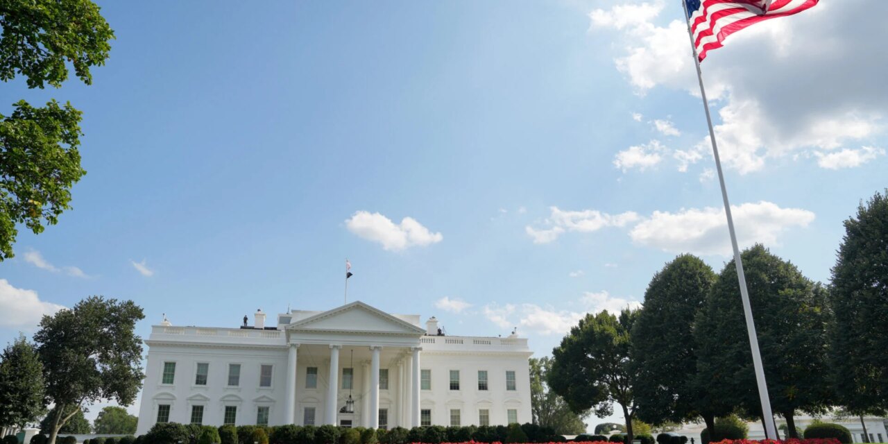 Πρώτη νίκη για POLITICO, CNN και MS NOW