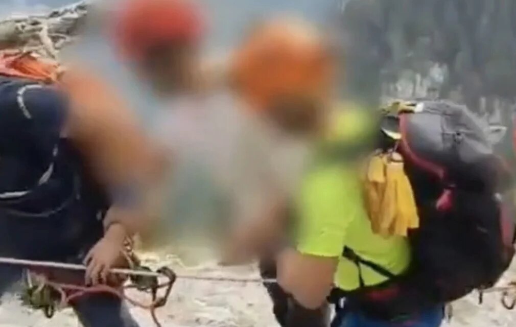 Αίσιο τέλος στην επιχείρηση διάσωσης 34χρονου ορειβάτη που τραυματίστηκε (Βίντεο)