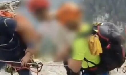 Αίσιο τέλος στην επιχείρηση διάσωσης 34χρονου ορειβάτη που τραυματίστηκε (Βίντεο)