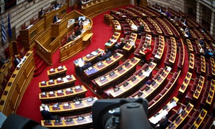 Βουλή: Συνεχίζεται η κόντρα για το άρθρο 74 του Αλιευτικού Κώδικα