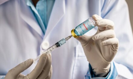 Υπόθεση Μαζωνάκη: Καταγγελία για κατ’οίκον ενέσεις πλάσματος, ταυρίνης από υπάλληλο του ιατρείου