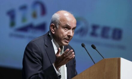 Ξεκίνησε με μόλις… 8 ευρώ στην τσέπη