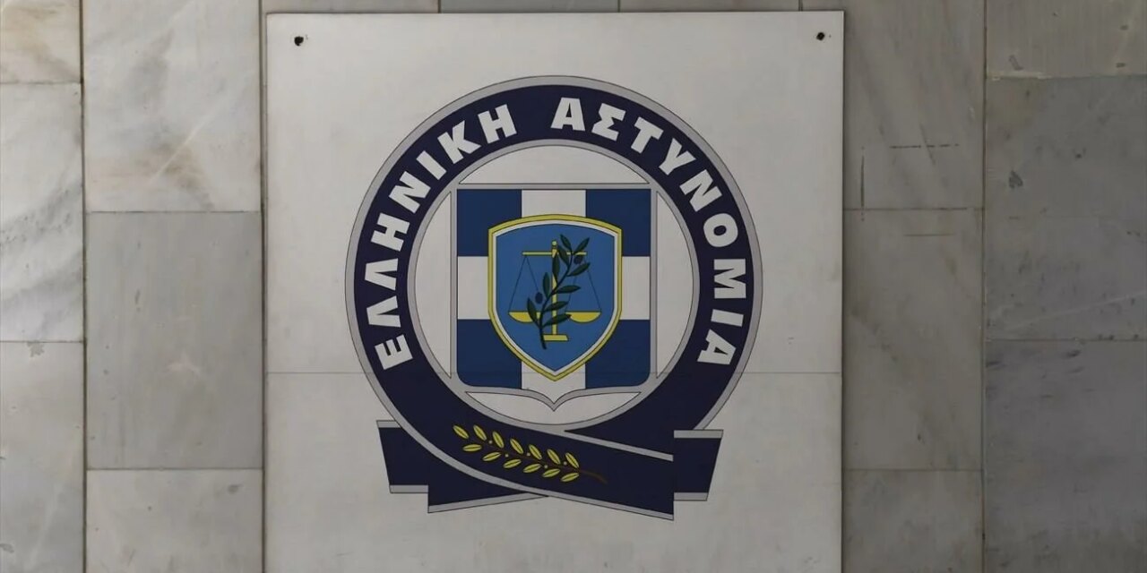 Στη ΓΑΔΑ ο Αντώνης Ρέμος – Μηνυτήρια αναφορά για αναρτήσεις ανώνυμων ιστολογίων που καταγγέλλει ως δυσφημιστικές