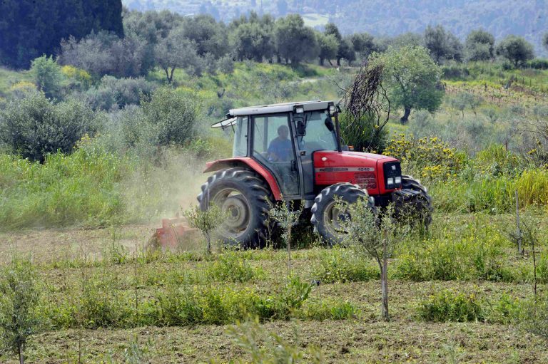 Αγροτικό πετρέλαιο: Άμεσα η επιστροφή ΕΦΚ και ΦΠΑ από την 1η Νοεμβρίου – Πώς θα λειτουργεί η ψηφιακή εφαρμογή της ΑΑΔΕ