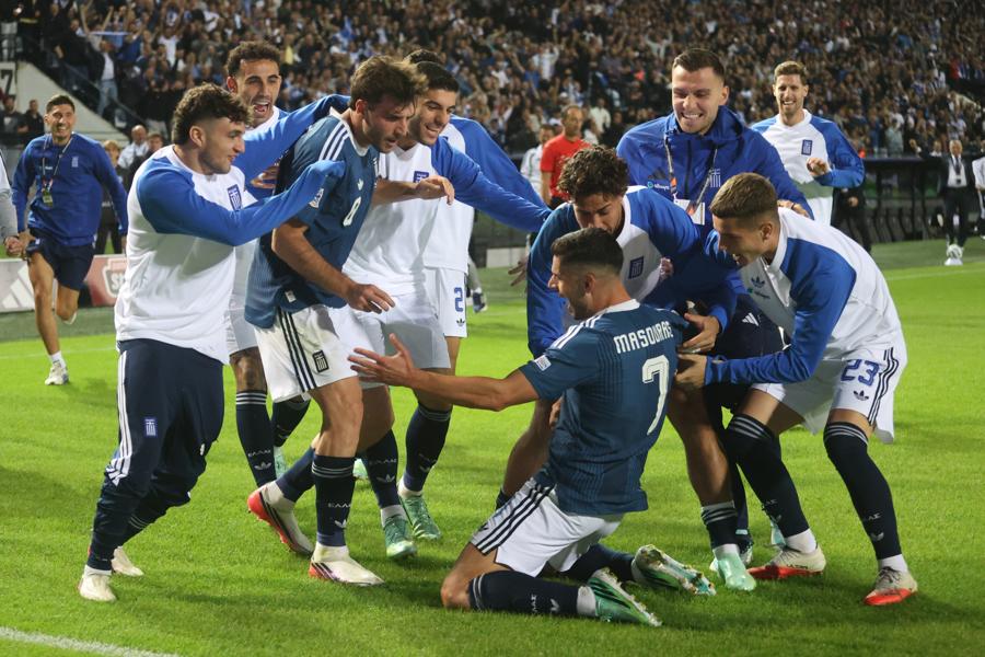 Δεν αφήνει την κορυφή η Εθνική, 2-2 με Ολλανδία αλλά χαμένη ευκαιρία