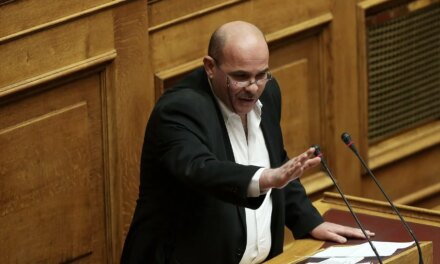 ΠΑΣΟΚ: Επιστρέφει ο Γιάννης Μιχελογιαννάκης ύστερα από 14 χρόνια