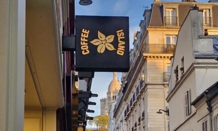 Coffee Island με χαρμάνι εξωστρέφειας και άρωμα ανανέωσης