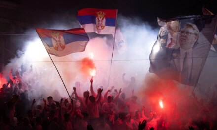 Προειδοποιήσεις για εκλογές σε περιβάλλον ακραίας πόλωσης- Οριακό προβάδισμα των φοιτητών στις δημοσκοπήσεις