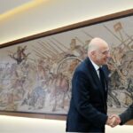 «Μακέτο» στην παρέλαση, εγκαίνια ξανά στο ΥΠΕΘΑ και κρίσεις Αρχηγών!