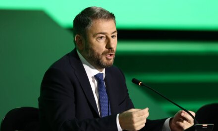 Πρόταση νόμου του ΠΑΣΟΚ για το ιδιωτικό χρέος: Q&A από τον Ν. Ανδρουλάκη στο TikTok
