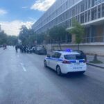 Καταδικάστηκε γυναίκα που χτύπησε γάτο με μεταλλικό κοντάρι σκούπας