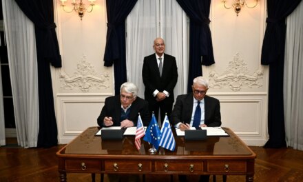 Κοινή Διακήρυξη για Στρατηγικής Συνεργασίας ΕΛΚΑΚ και MIT παρουσία Δένδια