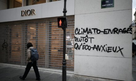 Νέα απαγόρευση κυκλοφορίας και συγκεντρώσεων στο Παρίσι, για τρίτη συνεχόμενη νύχτα