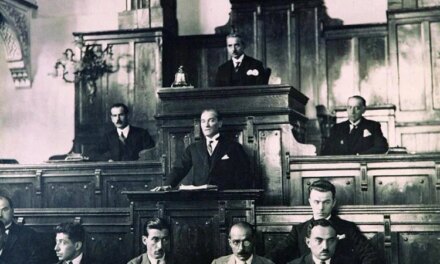 Οι 36 ώρες που διαμόρφωσαν την επίσημη ιστορία της Τουρκίας – Και οι γενοκτονίες στο περιθώριο
