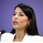 «Τα χαϊδεμένα παιδιά του συστήματος»