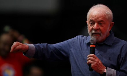 Ο Λούλα καταγγέλλει τη Meta για «παρέμβαση» στις εκλογές