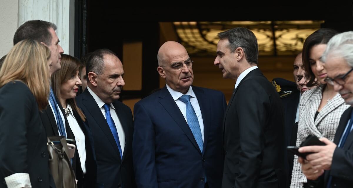 Οι βαρύγδουπες δηλώσεις ΥΠΕΞ και ΥΕΘΑ που διαψεύστηκαν με εκκωφαντικό τρόπο!